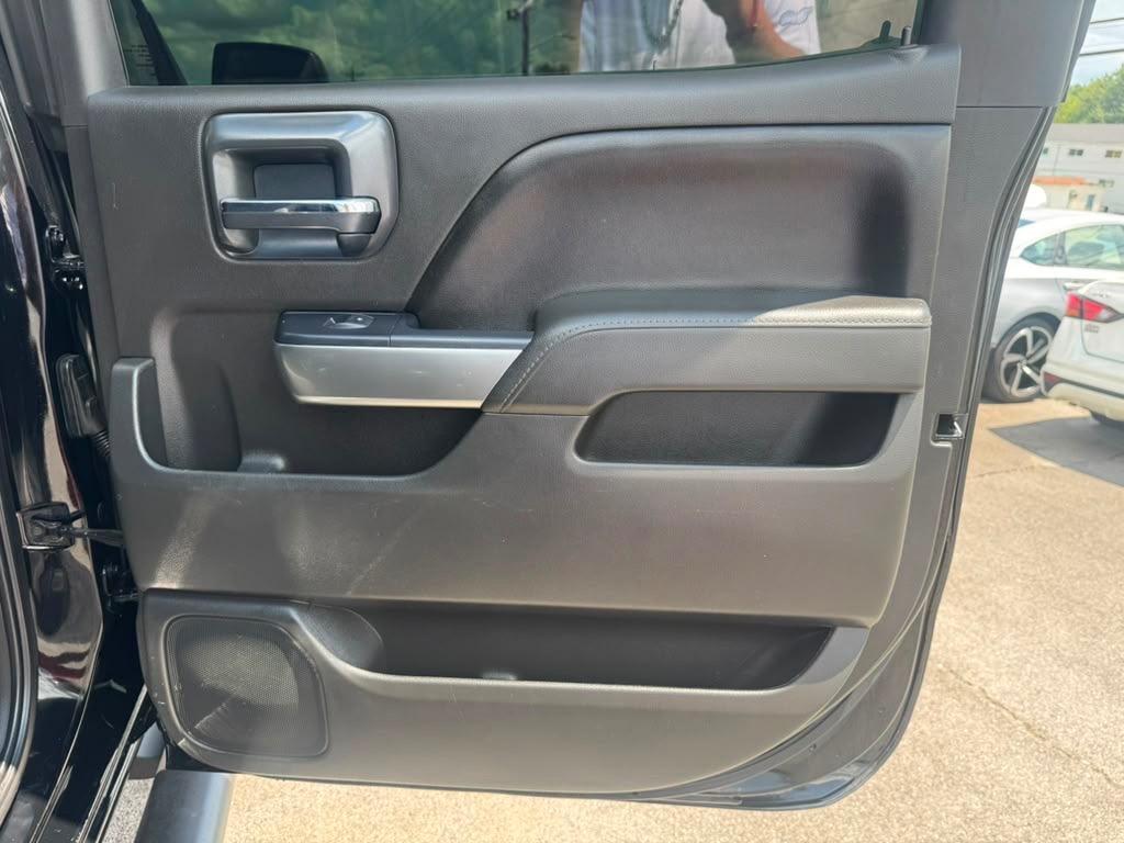 2016 Chevrolet Silverado - $22,995