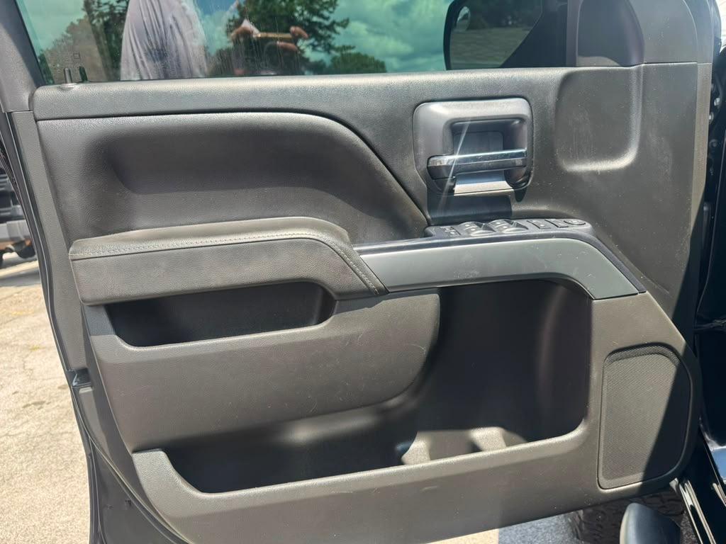 2016 Chevrolet Silverado - $22,995