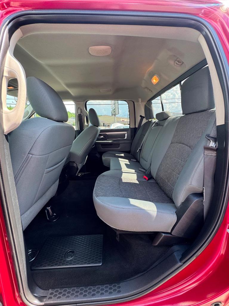2015 Ram 1500 - $19,995