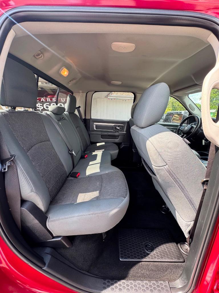 2015 Ram 1500 - $19,995