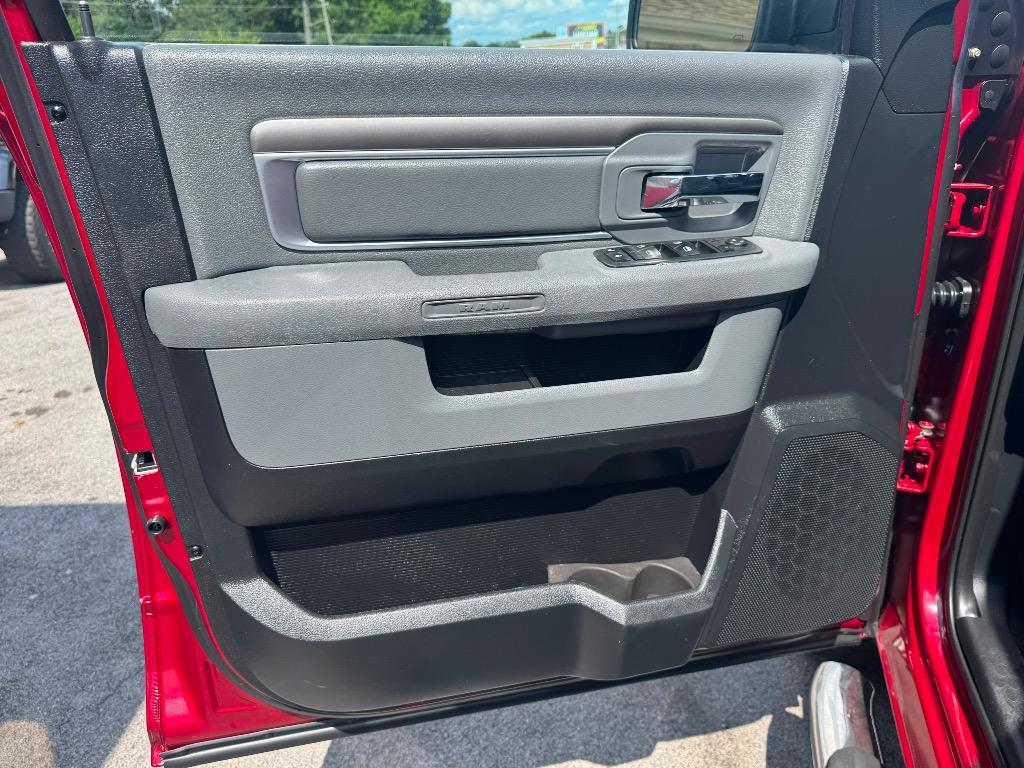 2015 Ram 1500 - $19,995