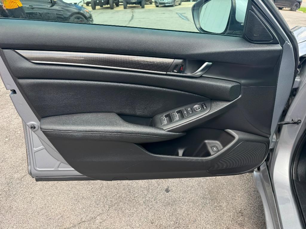 2020 Honda Accord - $22,995