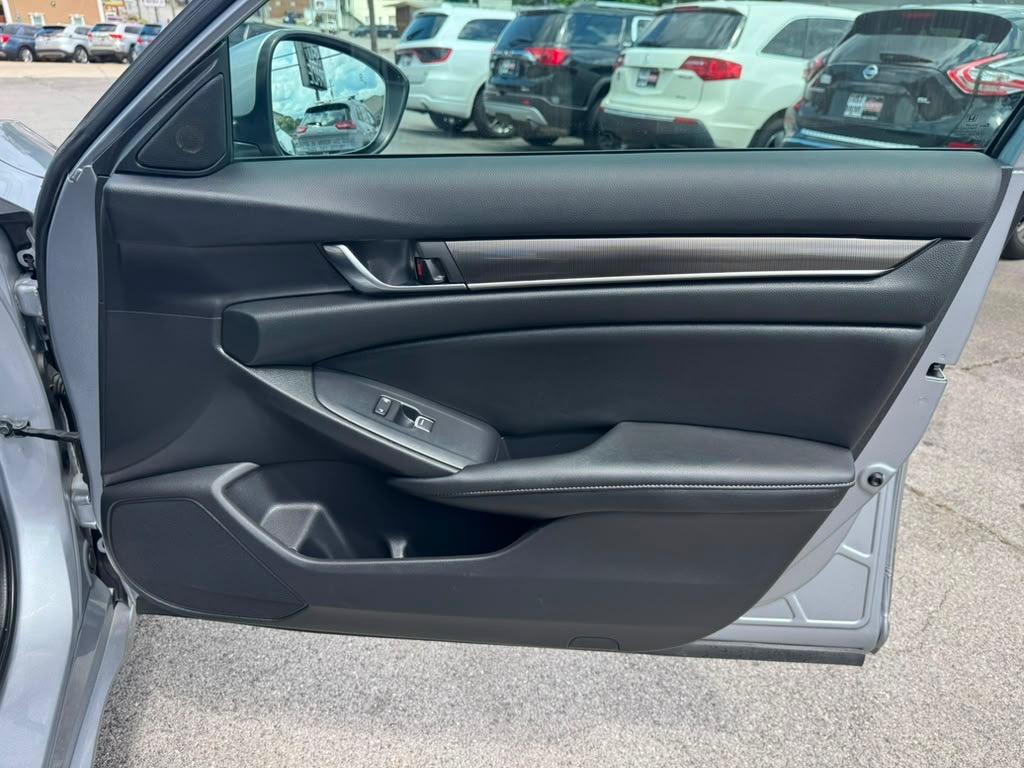 2020 Honda Accord - $22,995