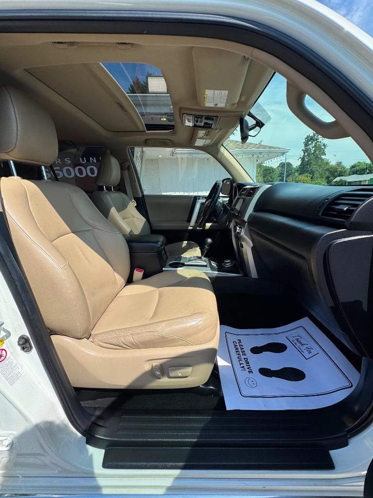 2013 Toyota 4Runner - $22,995