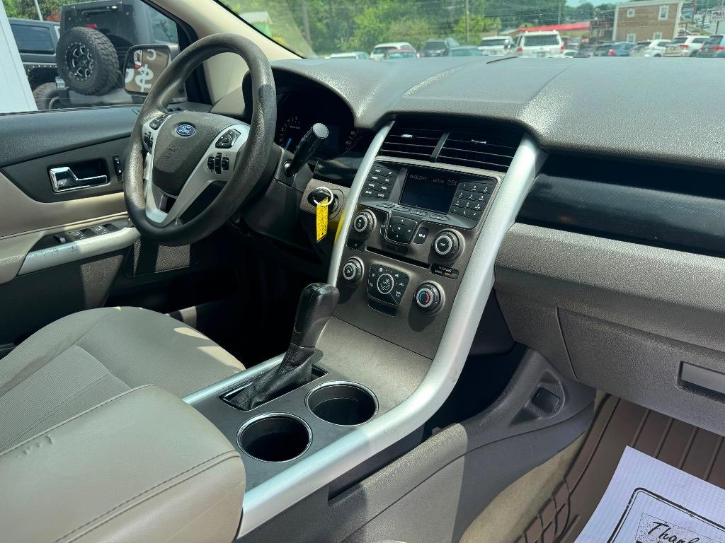 2011 Ford Edge - $5,995