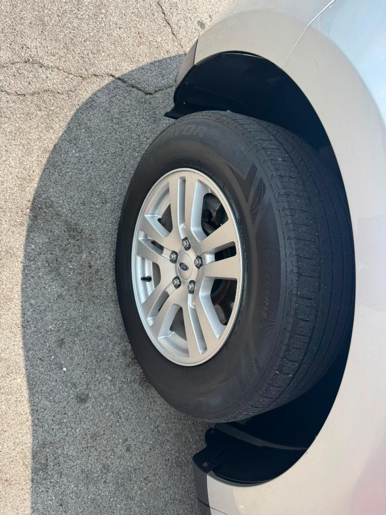 2011 Ford Edge - $5,995