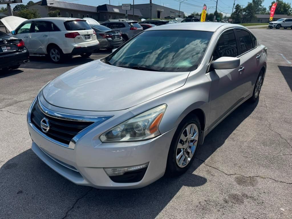 2014 Nissan Altima - $7,995