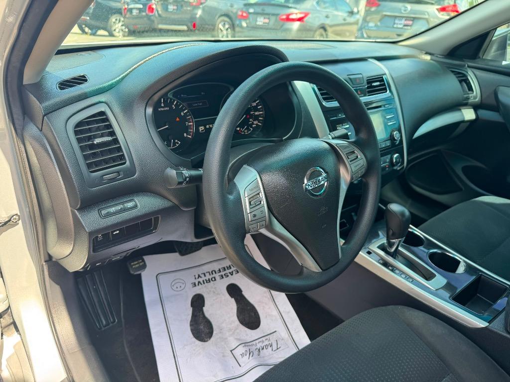 2014 Nissan Altima - $7,995