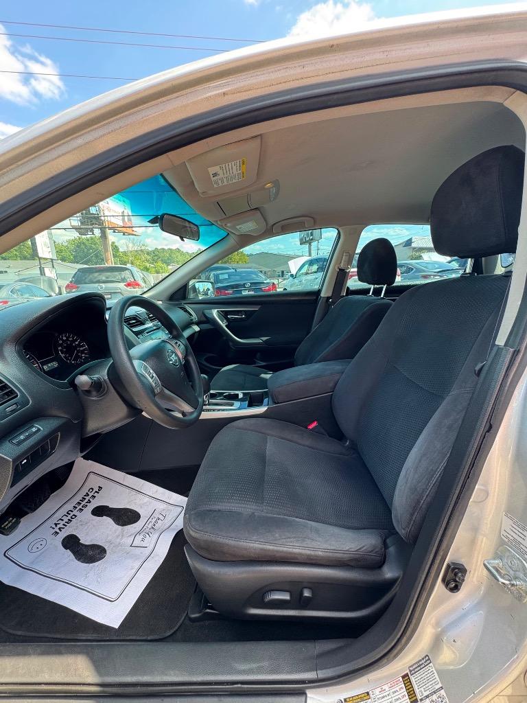 2014 Nissan Altima - $7,995