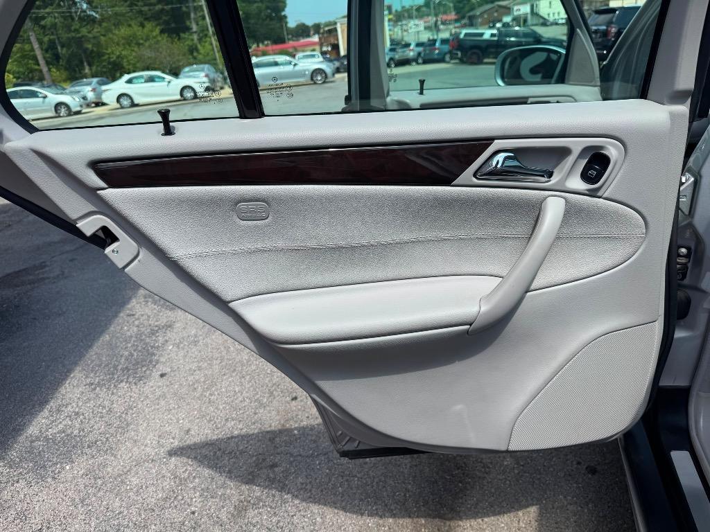 2005 Mercedes-Benz C-Class - $10,995