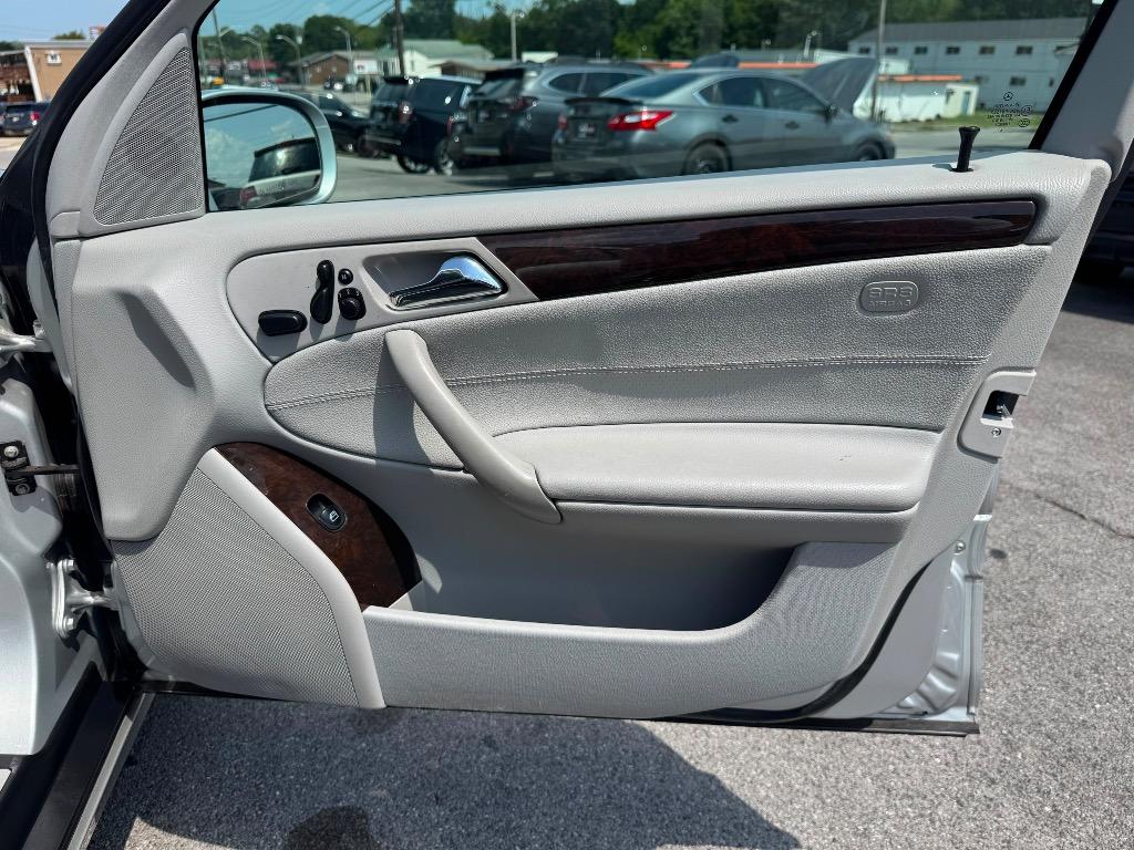 2005 Mercedes-Benz C-Class - $10,995