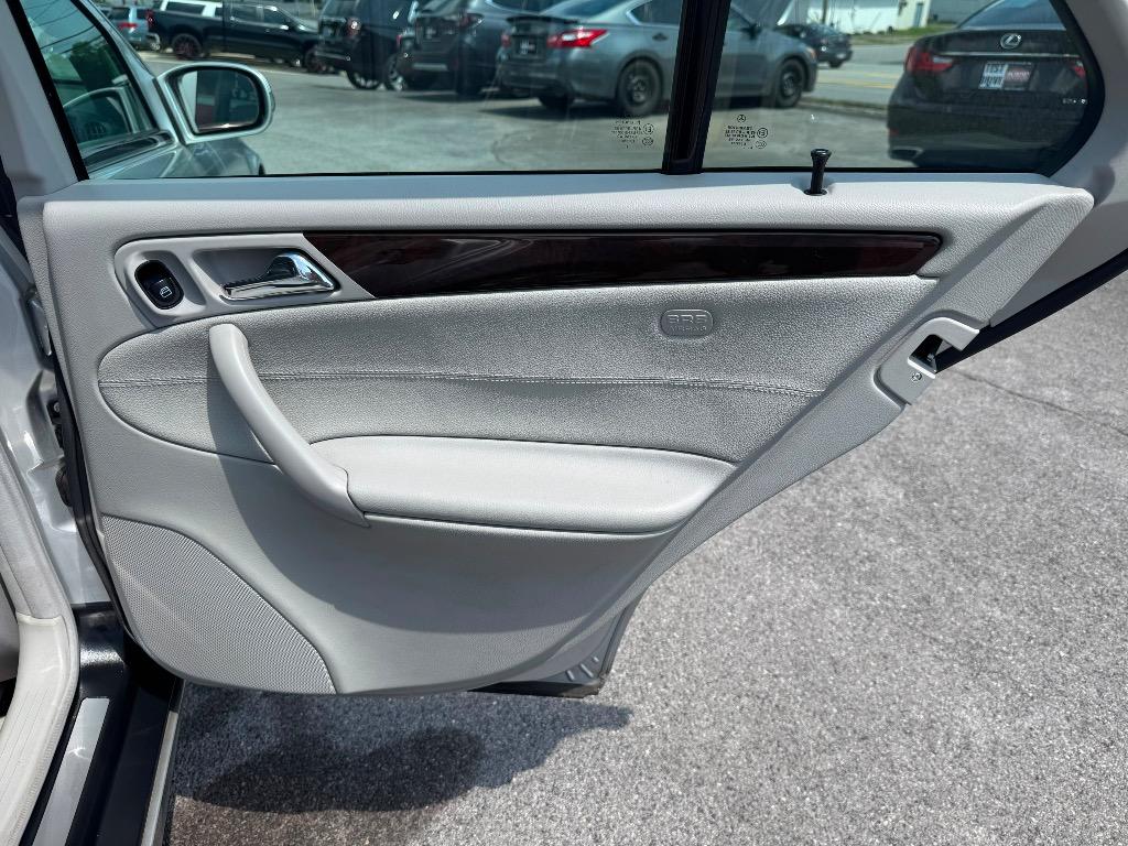 2005 Mercedes-Benz C-Class - $10,995