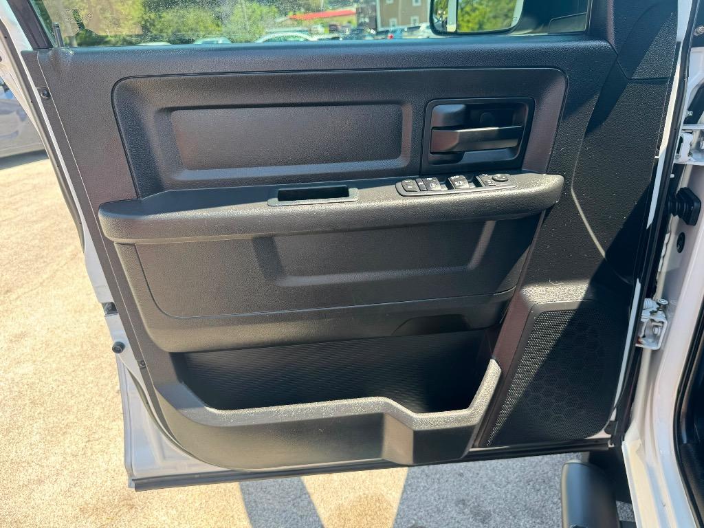 2017 Ram 1500 - $10,995