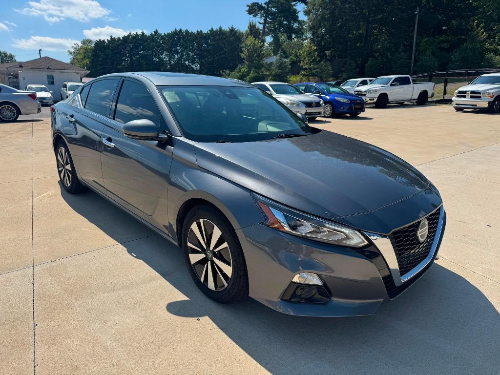 2019 Nissan Altima - $12,995