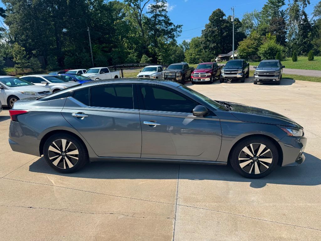 2019 Nissan Altima - $12,995