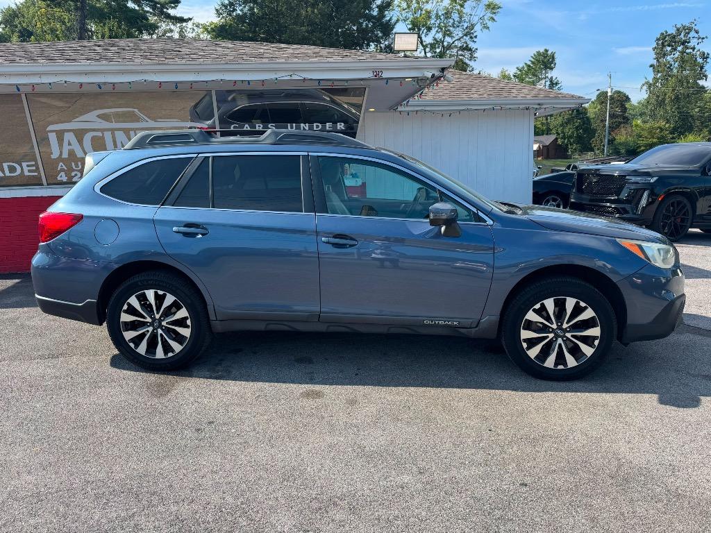 2017 Subaru Outback - $10,995