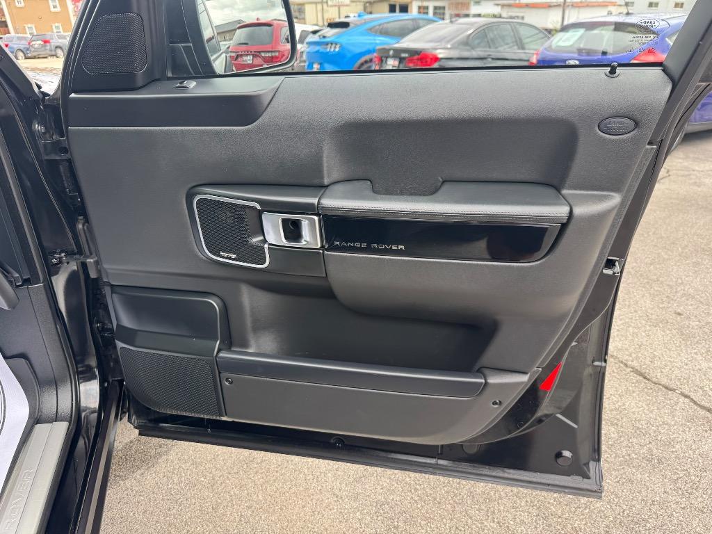 2012 Land Rover Range Rover - $8,995
