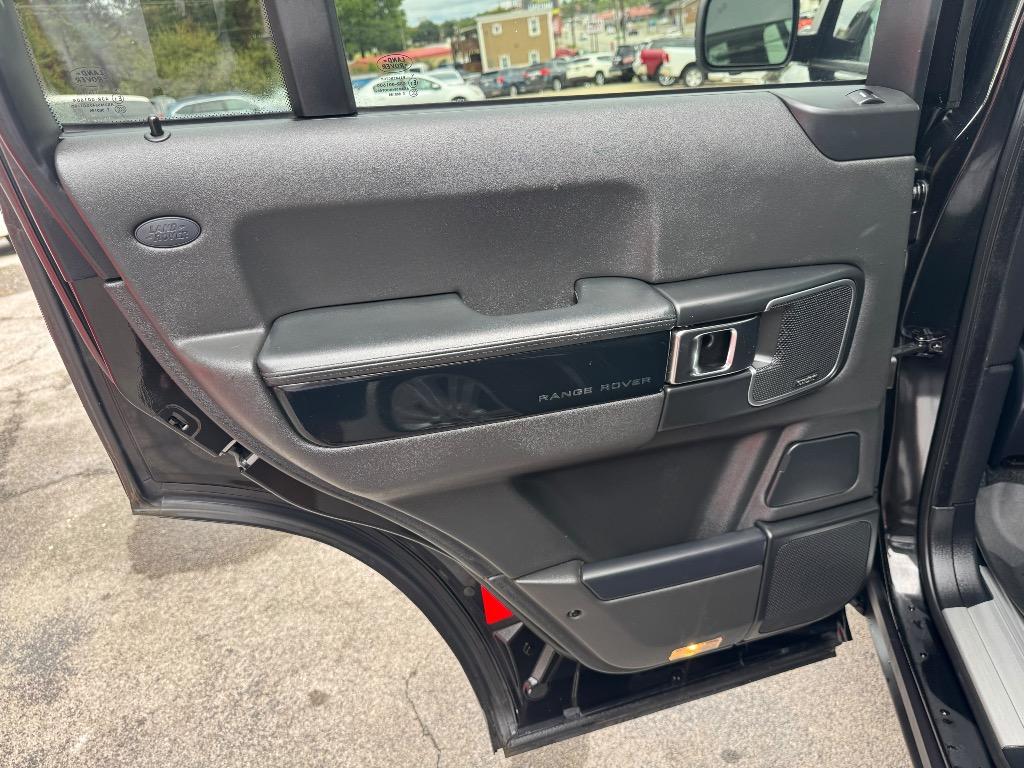 2012 Land Rover Range Rover - $8,995