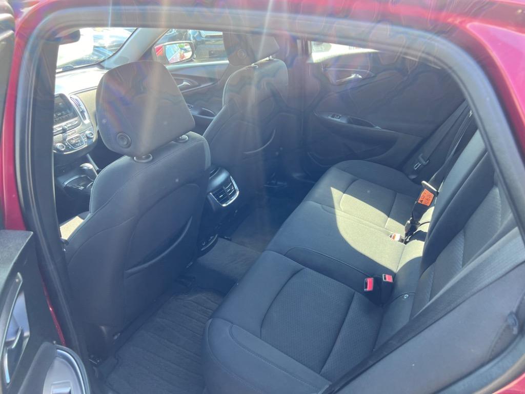 2018 Chevrolet Malibu LT photo