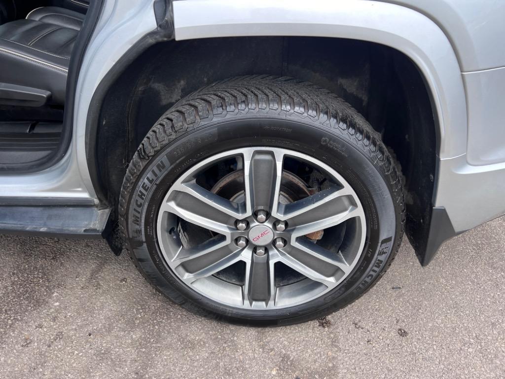 2018 GMC Acadia Denali photo