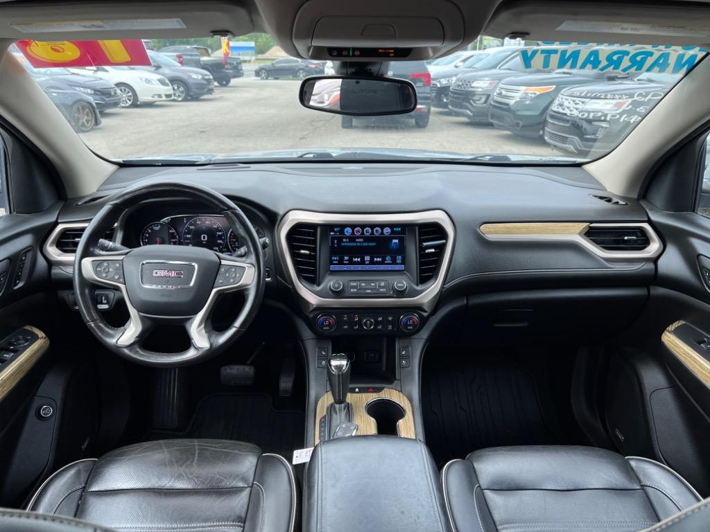 2018 GMC Acadia Denali photo