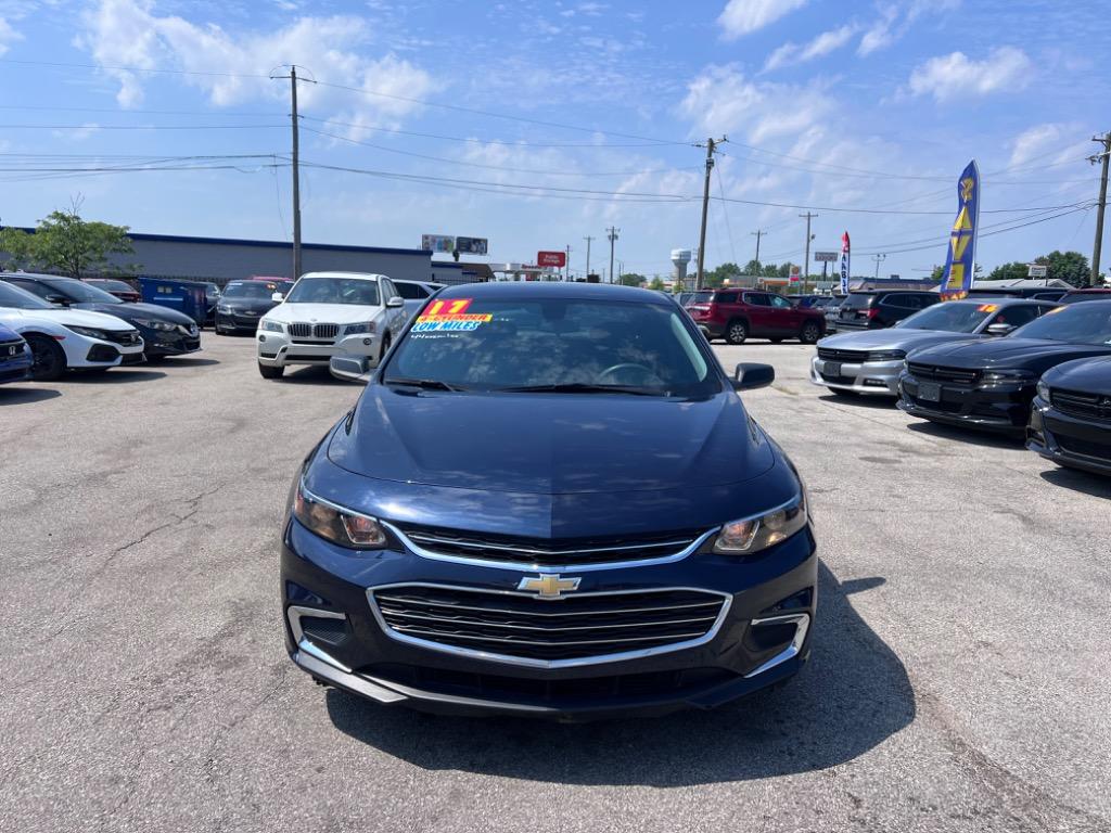 2017 Chevrolet Malibu LS photo