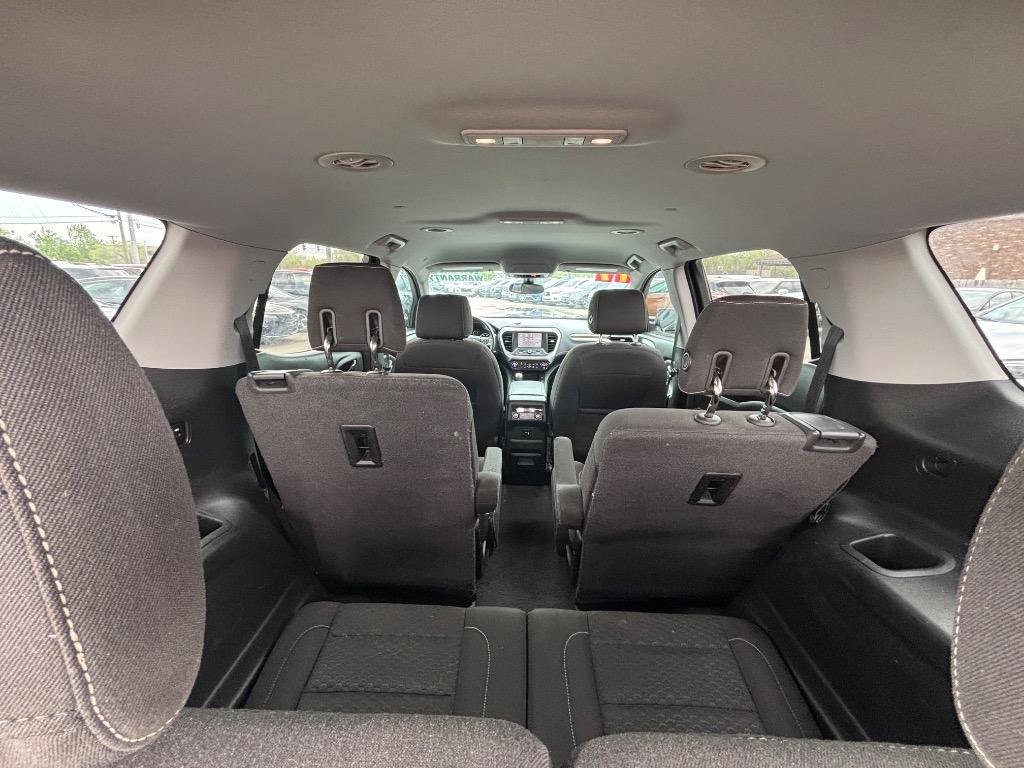 2017 GMC Acadia SLE2 photo