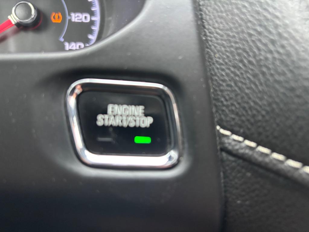 2017 GMC Acadia SLE2 photo