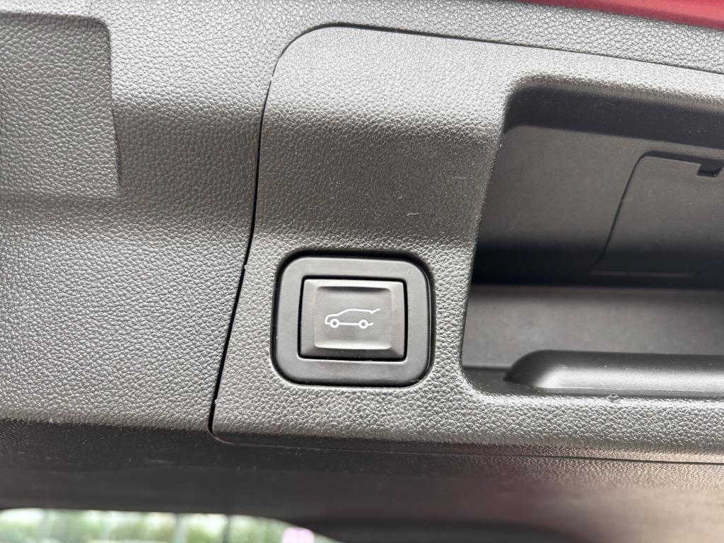 2017 GMC Acadia SLE2 photo