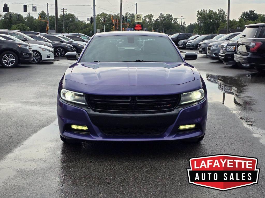 2016 Dodge Charger - $9,900