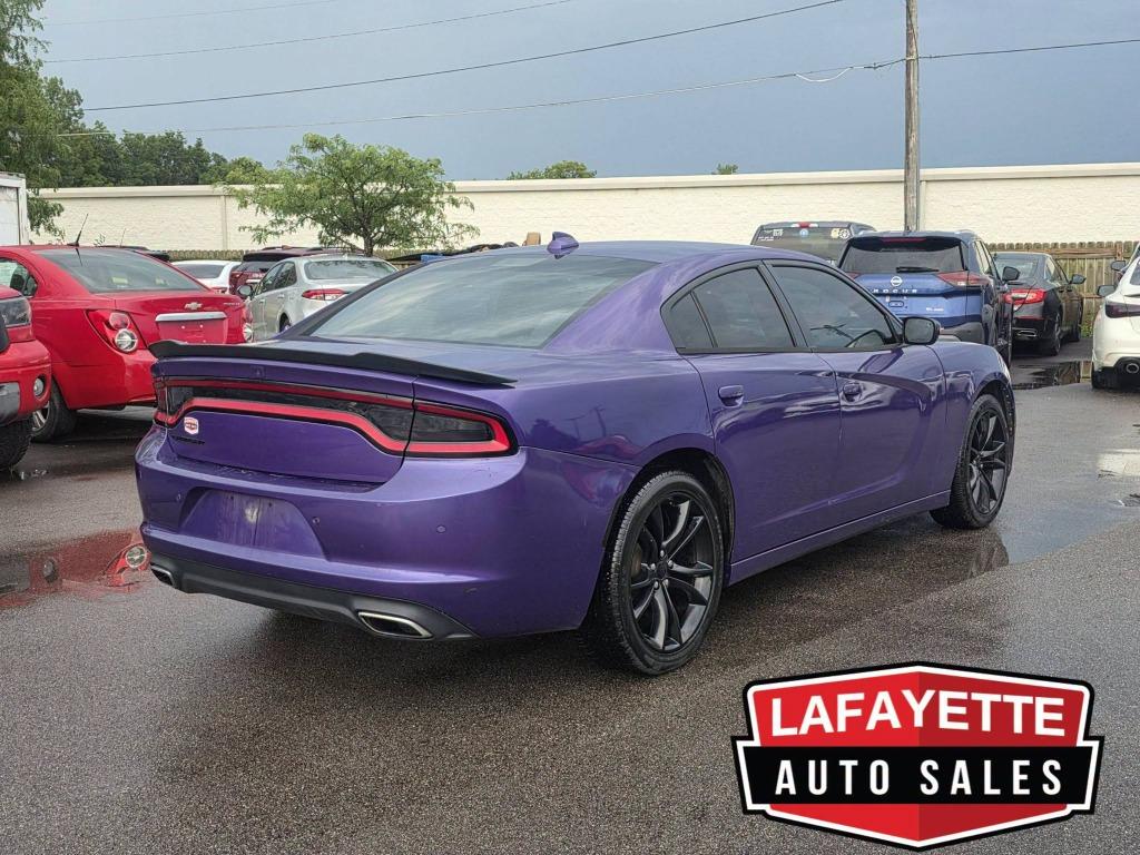 2016 Dodge Charger - $9,900