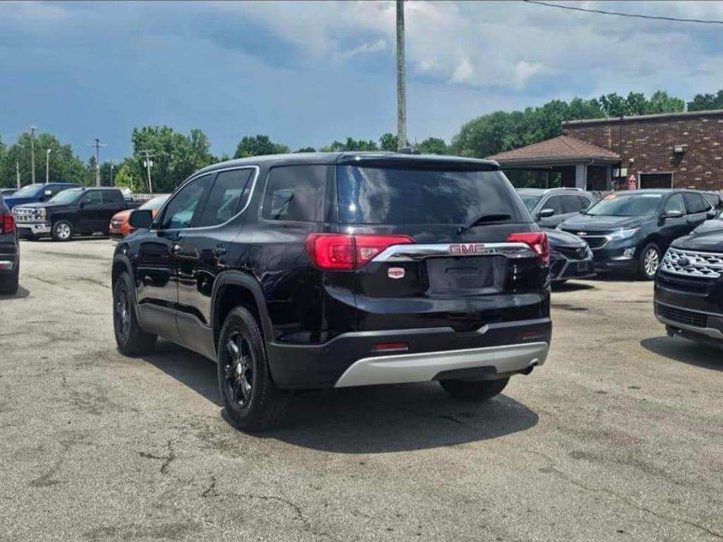 2018 GMC Acadia SLE1 photo