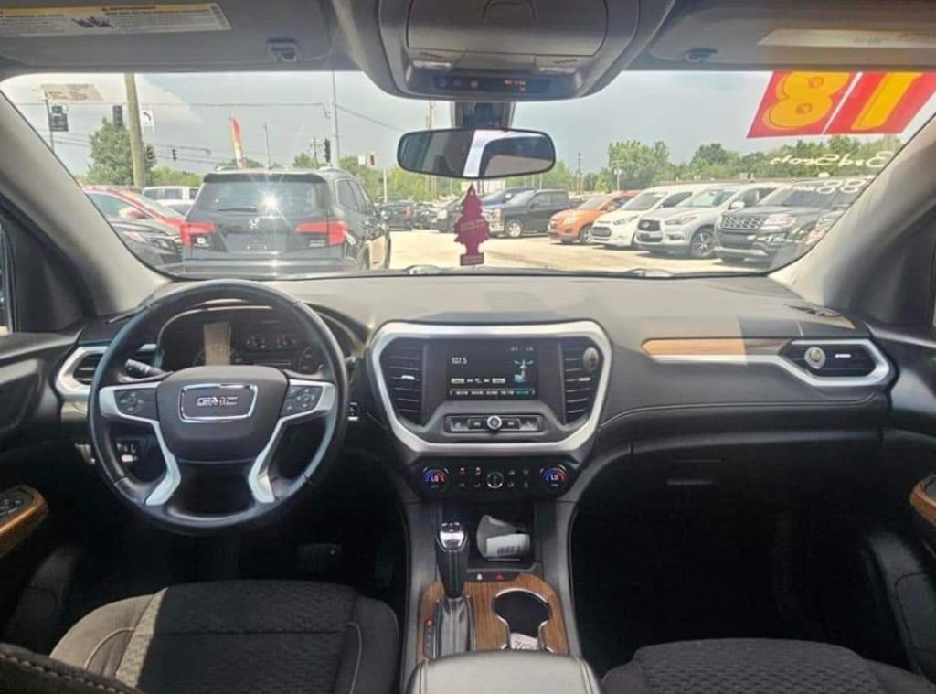 2018 GMC Acadia SLE1 photo