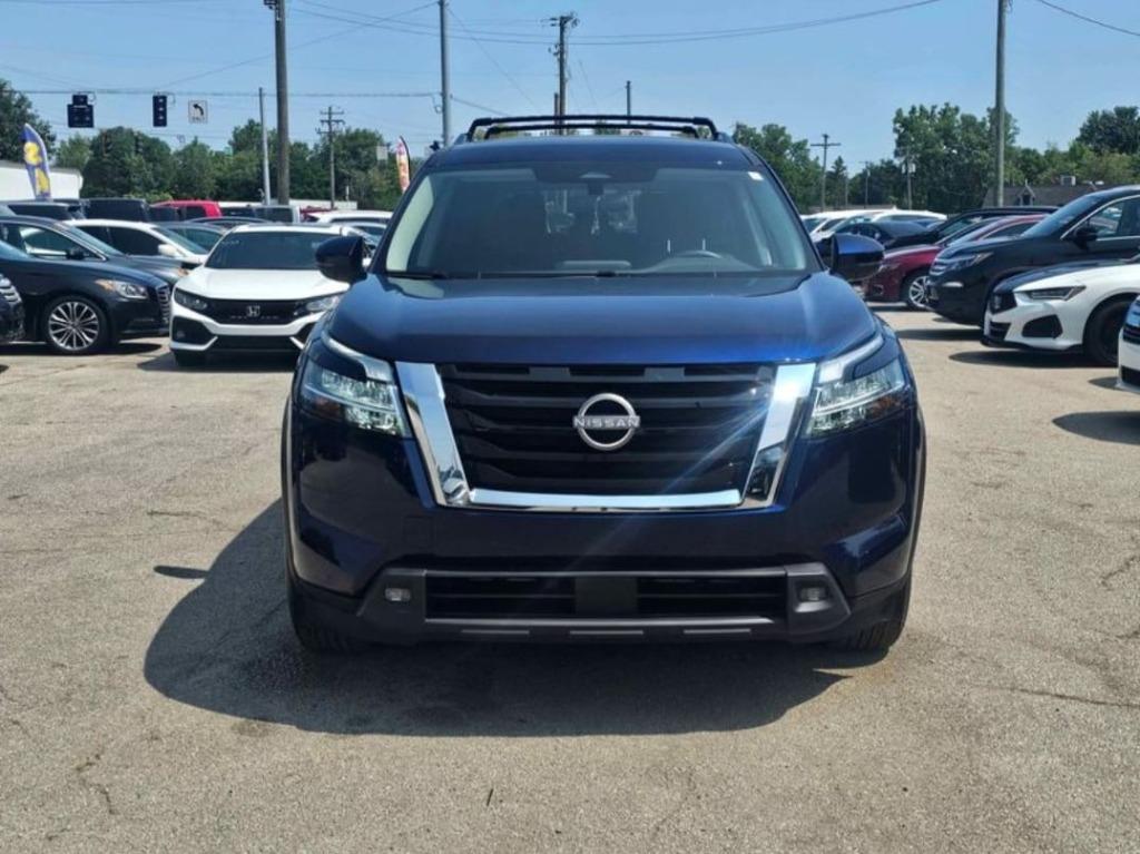 2022 Nissan Pathfinder SV photo