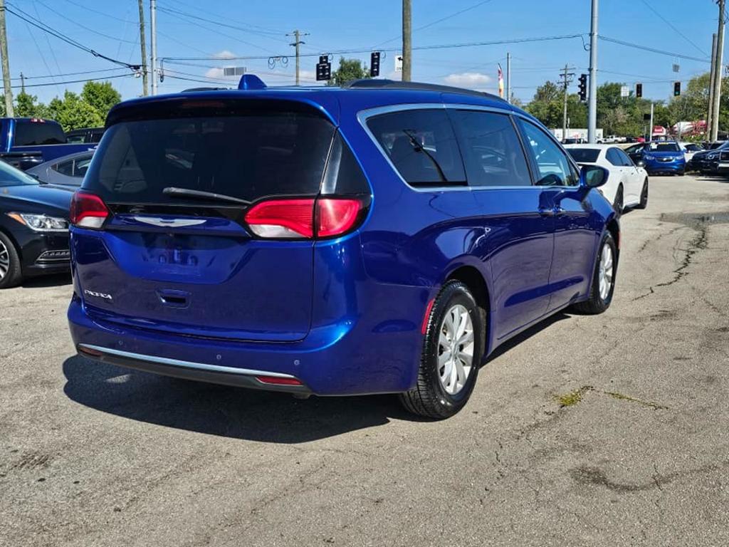2019 Chrysler Pacifica Touring Plus photo