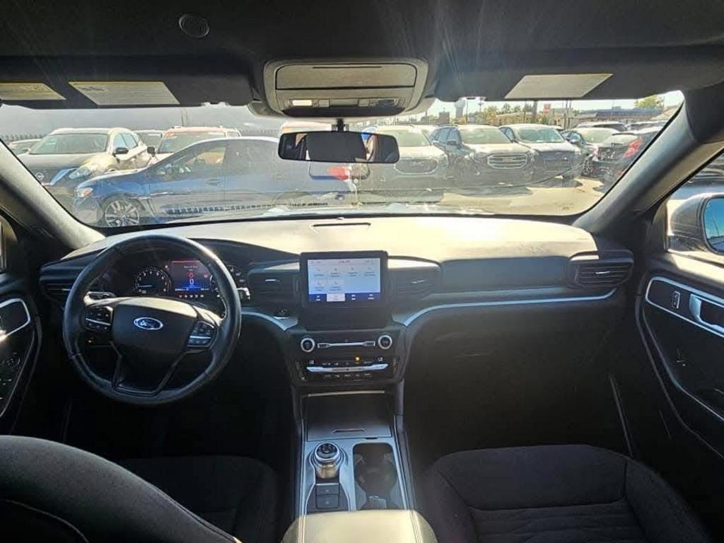 2020 Ford Explorer XLT photo