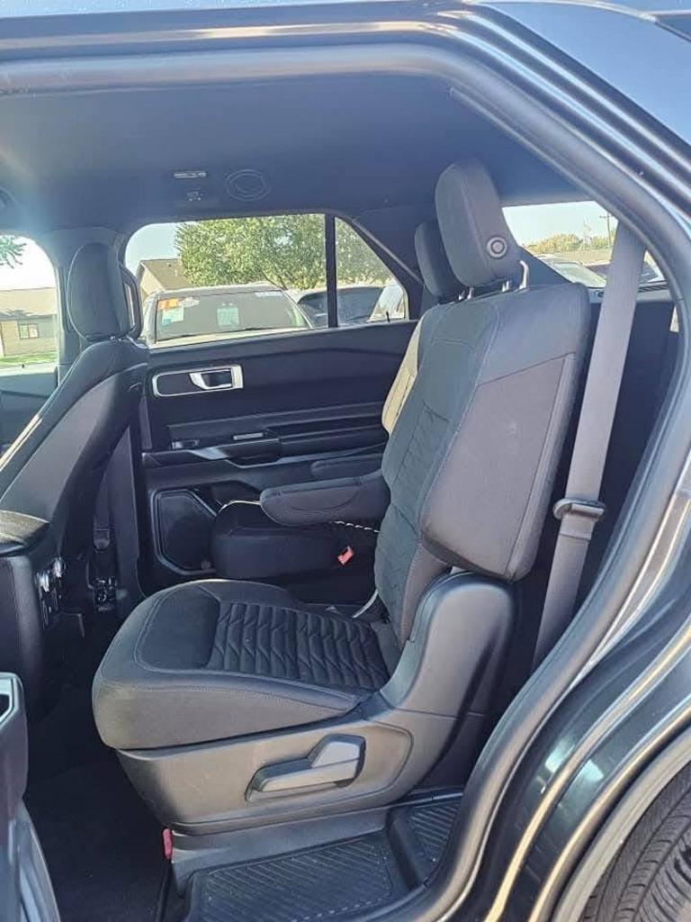 2020 Ford Explorer XLT photo