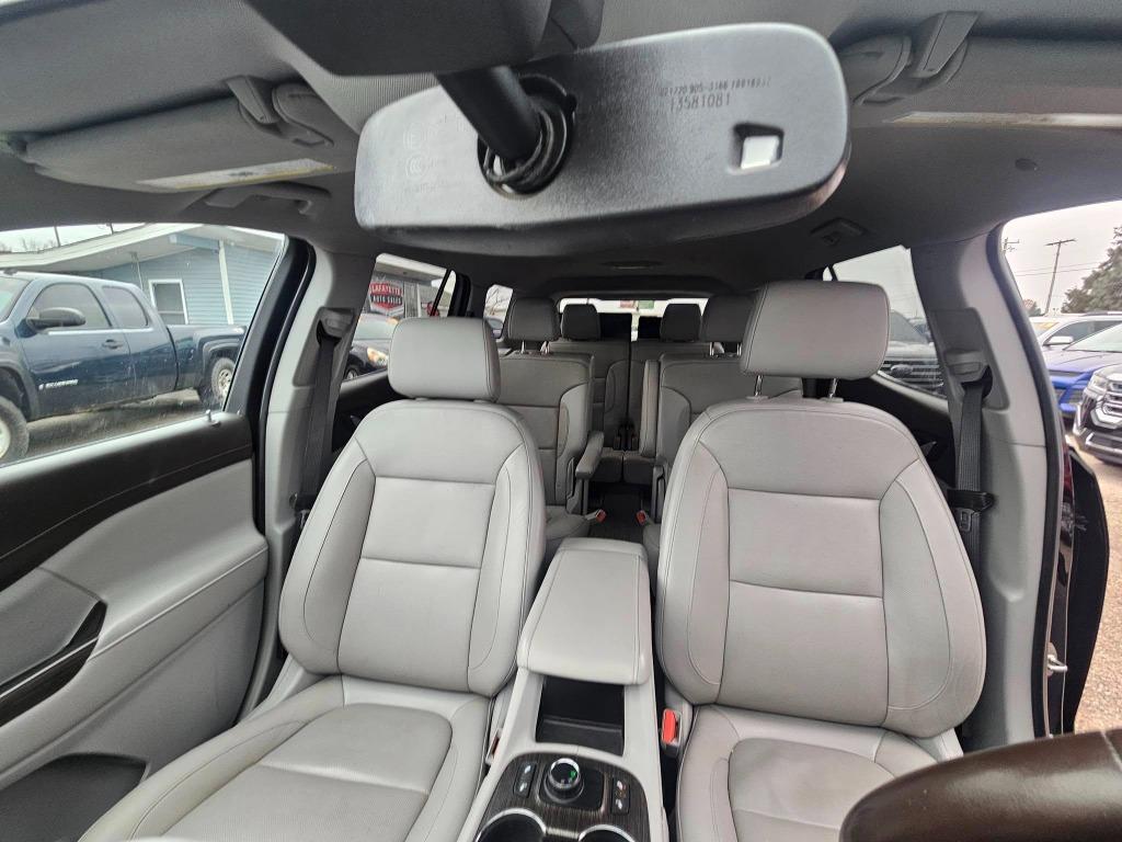 2020 GMC Acadia SLT photo