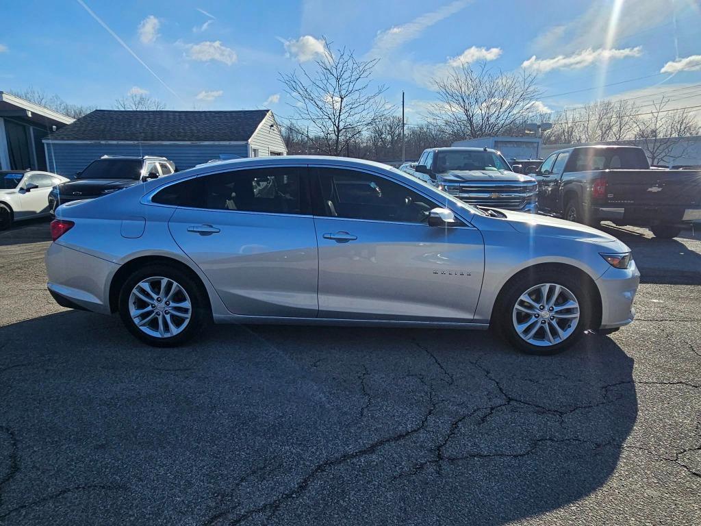 2016 Chevrolet Malibu LT photo