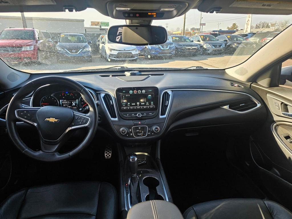 2016 Chevrolet Malibu LT photo
