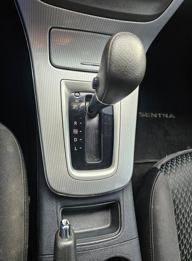 2014 Nissan Sentra S photo