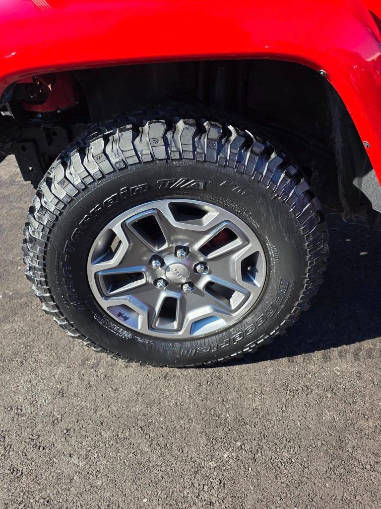 2015 Jeep Wrangler - $16,900