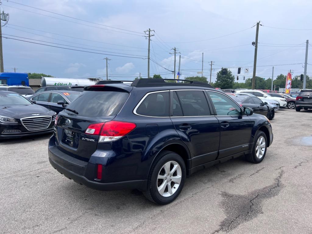 2013 Subaru Outback 2.5i Premium photo