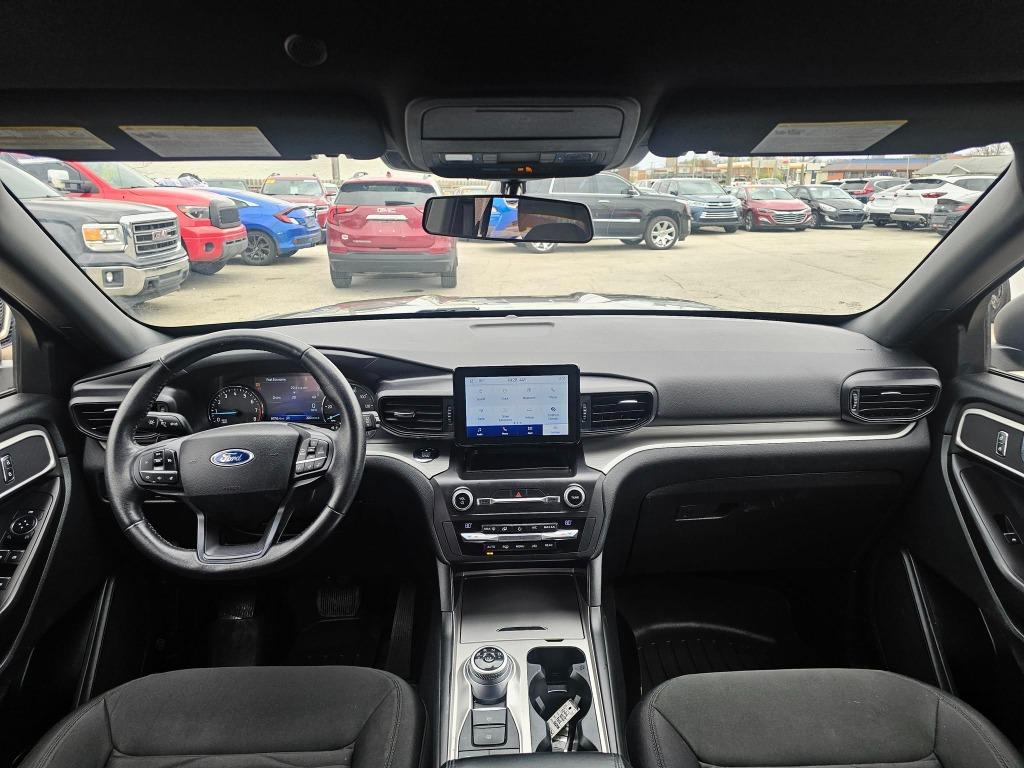 2020 Ford Explorer XLT photo