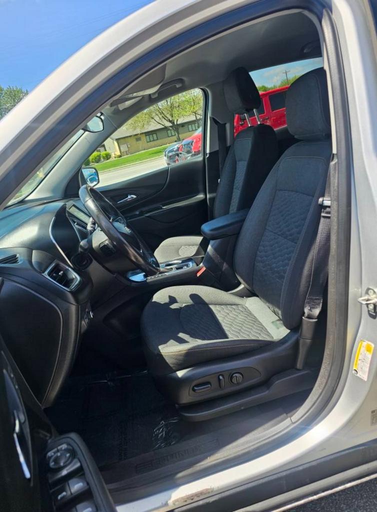 2018 Chevrolet Equinox LT photo