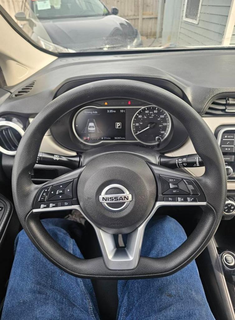 2021 Nissan Versa SV photo