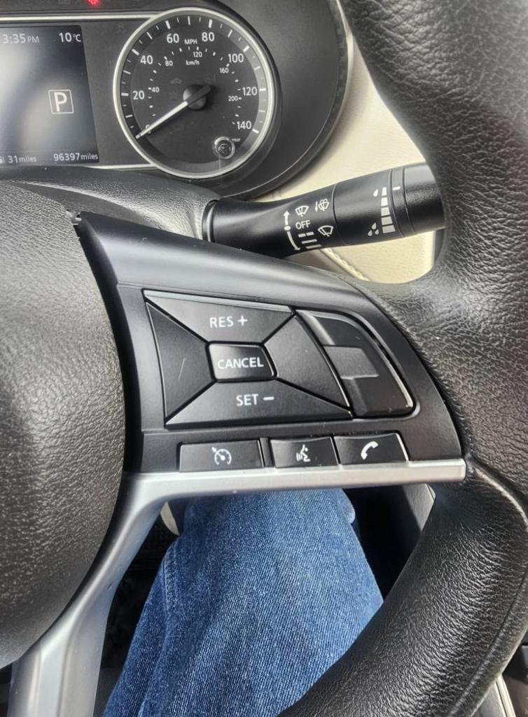 2021 Nissan Versa SV photo