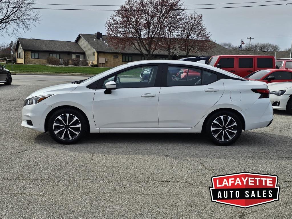 2021 Nissan Versa SV photo