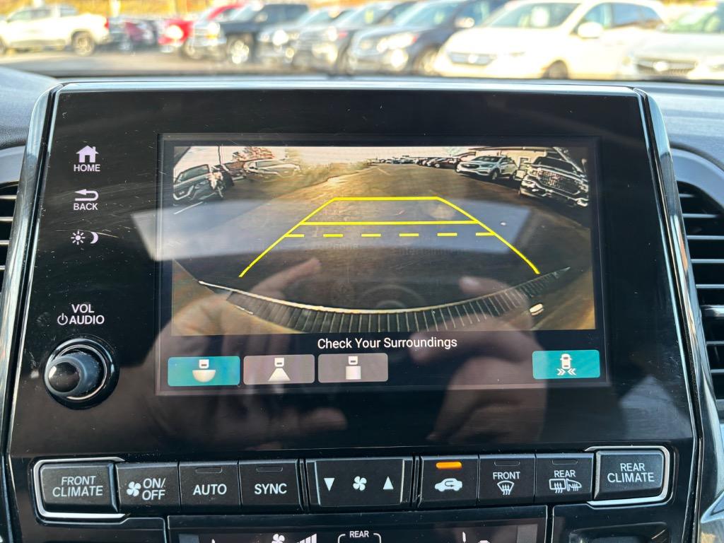 2018 Honda Odyssey - $16,900
