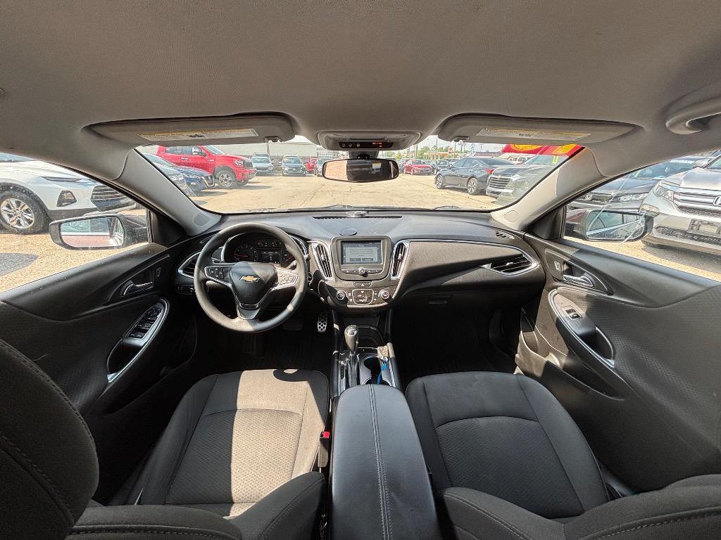 2016 Chevrolet Malibu LT photo